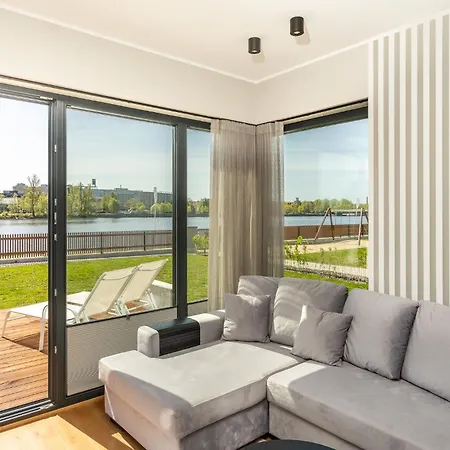 River View With A/c, Perfect For Families! Daire *