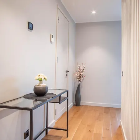 River View With A/c, Perfect For Families! Daire *